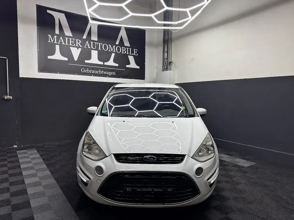 Gebraucht Ford S-MAX Titanium 116 PS (85 kW) 2014 Weiß Van / Kleinbus