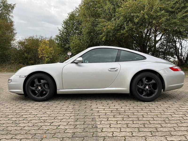 Gebraucht Porsche 997 325 PS (239 kW) 2005 Silber Coupé