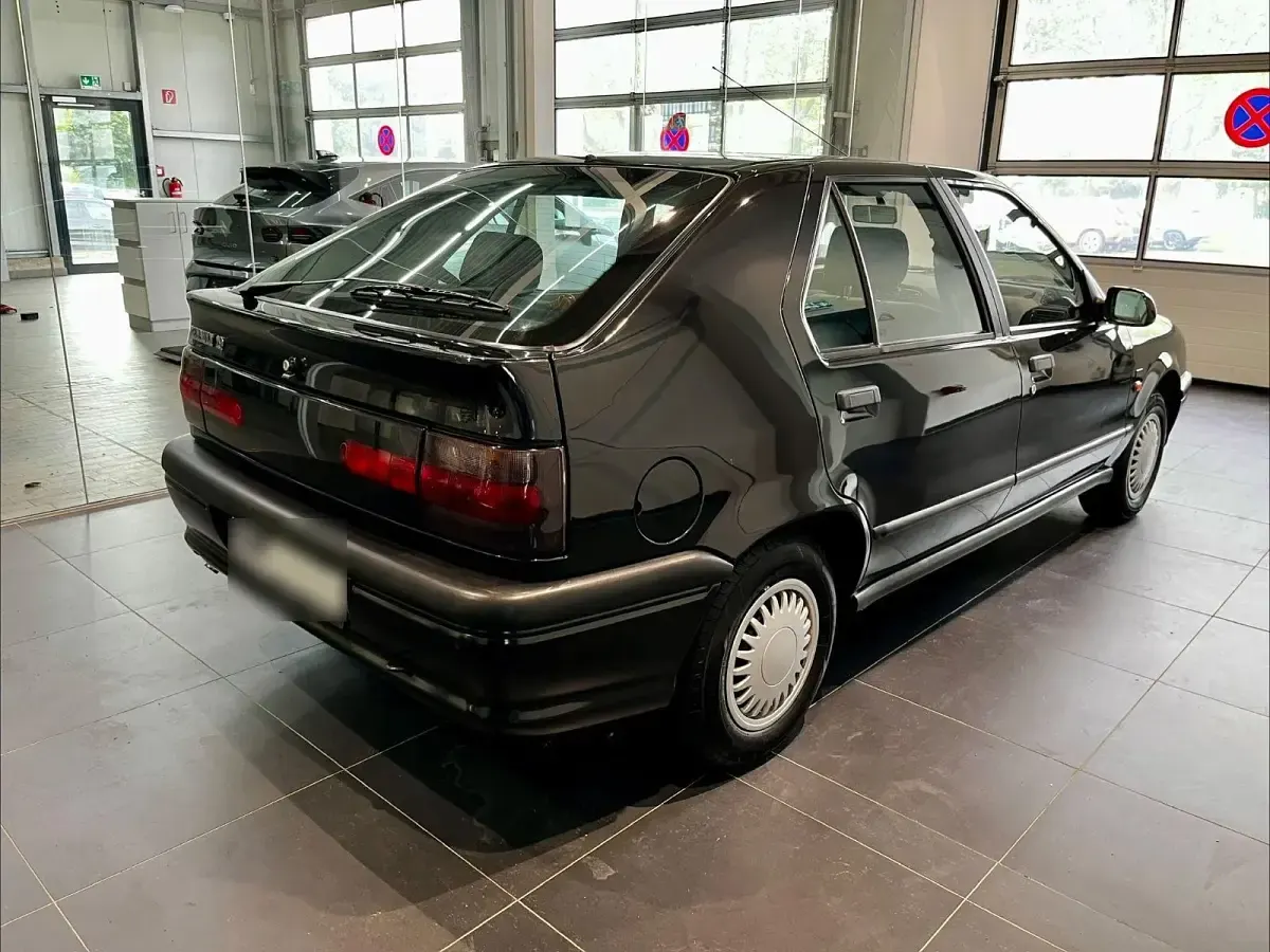 Gebraucht Renault R9 73 PS (53 kW) 1993 Schwarz Limousine