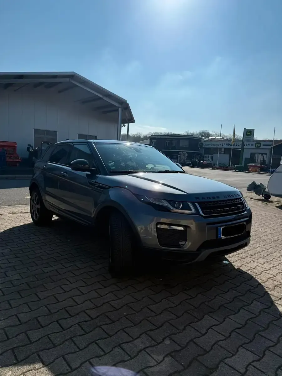 Gebraucht Land Rover Range Rover evoque 150 PS (110 kW) 2019 Grau SUV
