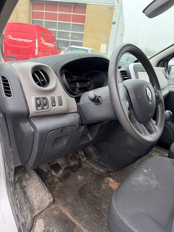 Gebraucht Renault Trafic 125 PS (91 kW) 2018 Grau Van / Kleinbus