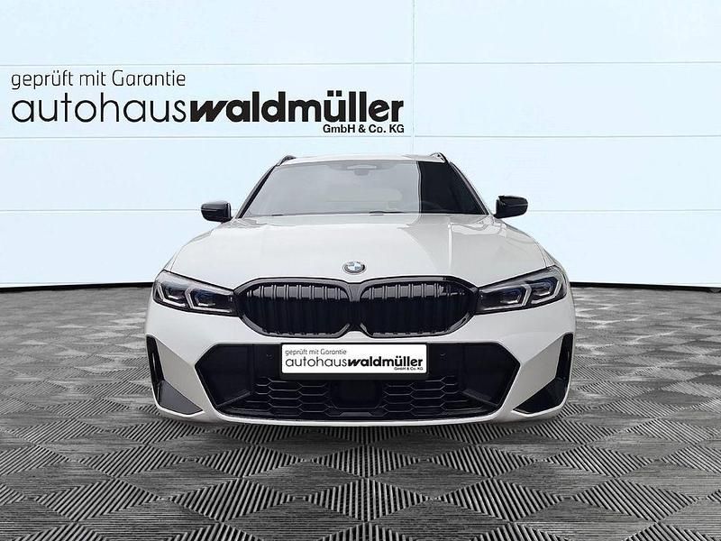 Gebraucht BMW 320 Shadowline 190 PS (139 kW) 2024 Weiß Kombi