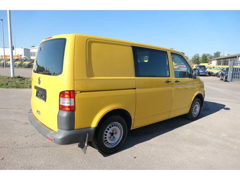 Gebraucht VW T5 84 PS (61 kW) 2011 Ginstergelb r1032 Van