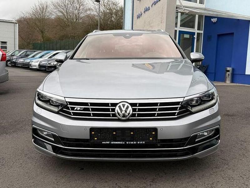 Gebraucht VW Passat Highline 220 PS (161 kW) 2018 Silber Kombi