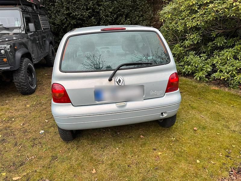 Gebraucht Renault Twingo 75 PS (55 kW) 2005 Silber Kleinwagen