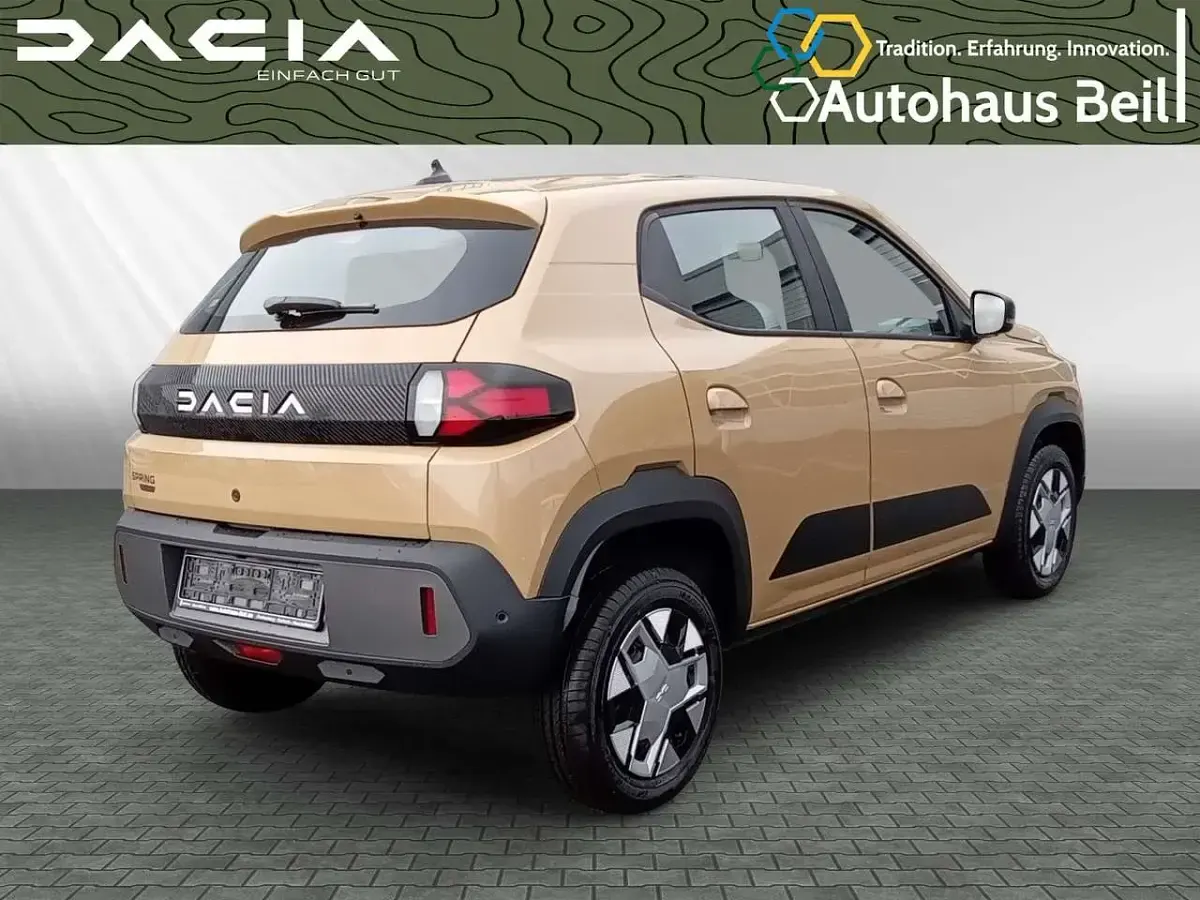 Uusi Dacia Spring 47 kW (65 HP) 2025 Peessi Viistoperä