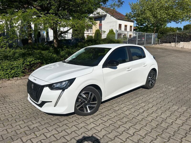 Lack weiss banquise/typ aussen Gebraucht 2023 Peugeot 208 Active Kleinwagen | 15.980 € - Bild 1/4