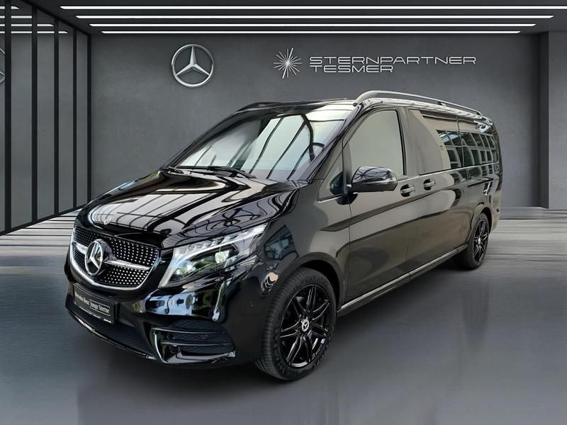 Obsidianschwarz metallic Gebraucht 2024 Mercedes V300 Avantgarde Van / Kleinbus | 92.900 € - Bild 1/3