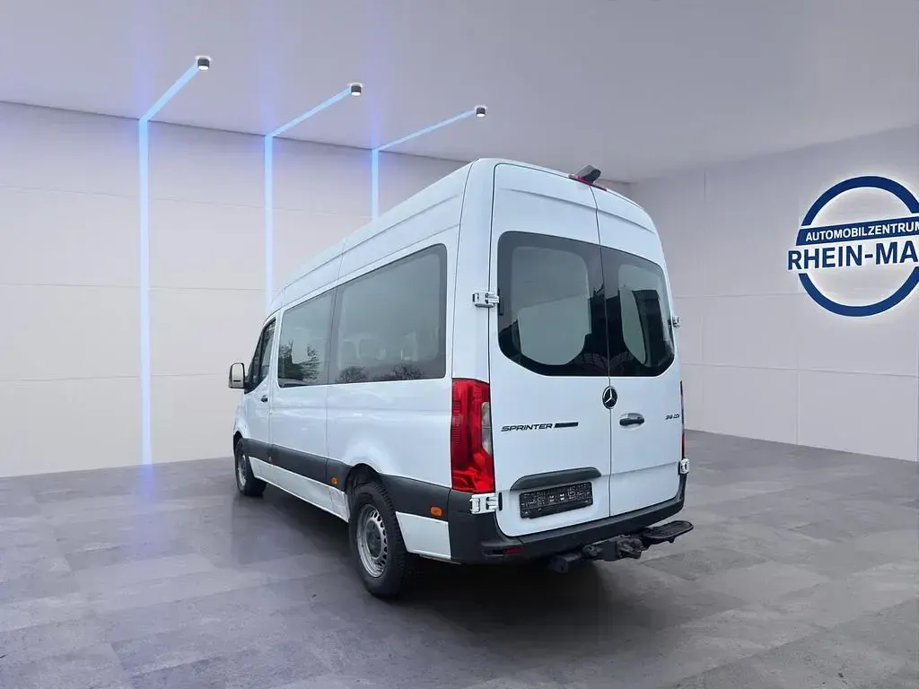 Używany Mercedes Sprinter 163 KM (119 kW) 2020 Biały Van