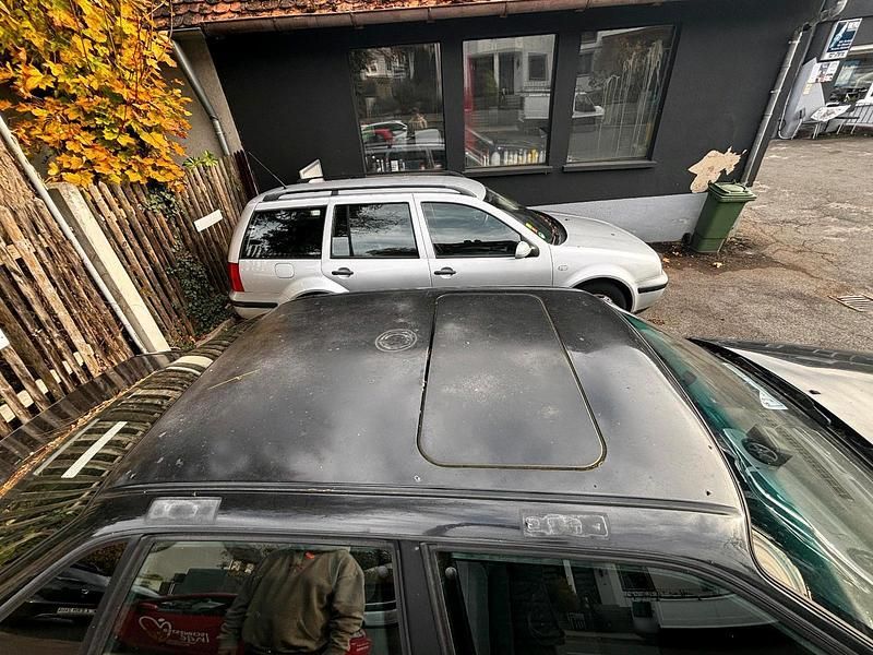 Second-hand Audi 80 116 CP (85 kW) 1993 Negru Berlinǎ