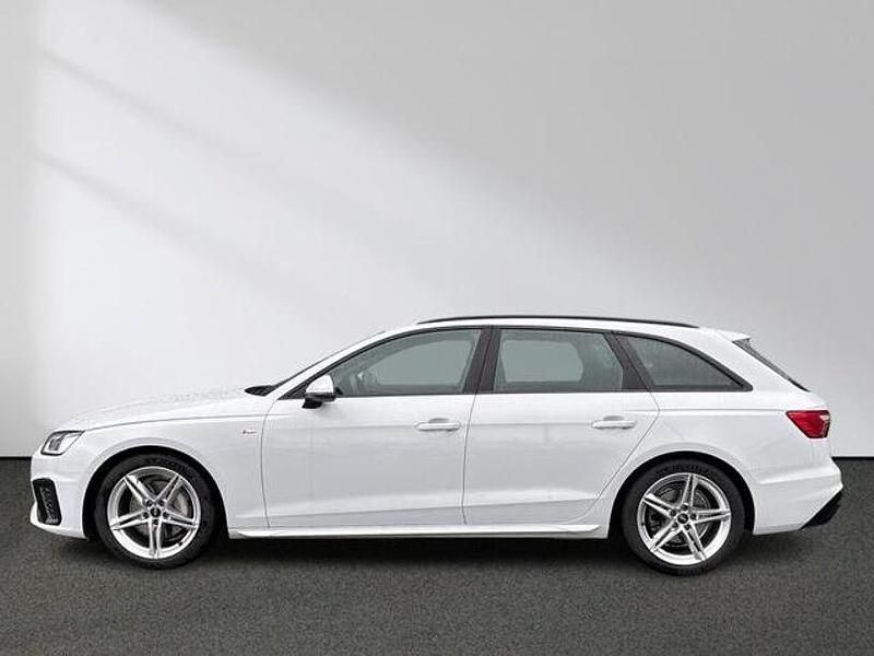 Gebraucht Audi A4 S-Line 204 PS (150 kW) 2023 Gletscherweiß metallic Kombi