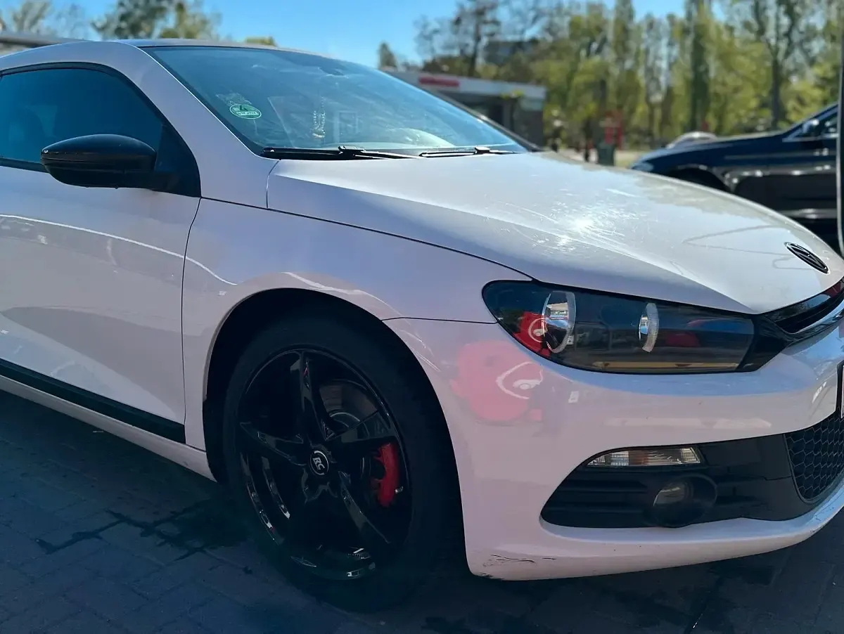 Gebraucht VW Scirocco 160 PS (117 kW) 2009 Weiß Coupé