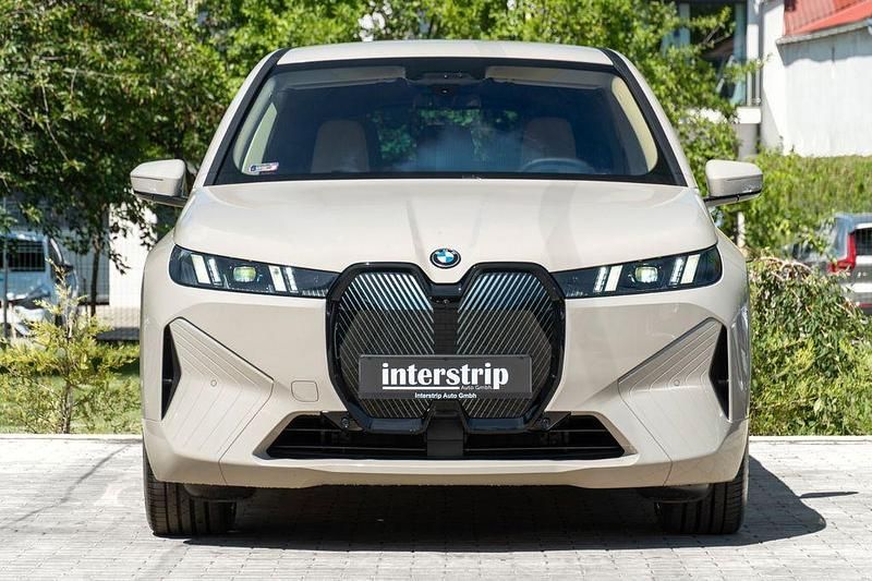 Gebraucht BMW iX 300 kW (408 PS) 2025 Grau SUV