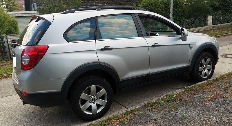 Gebraucht Chevrolet Captiva LS 136 PS (100 kW) 2008 Silber SUV