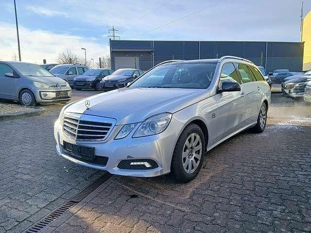 Gebraucht Mercedes E200 184 PS (135 kW) 2010 Grau Kombi