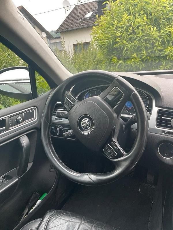 Schwarz Gebraucht 2014 VW Touareg SUV | 13.000 € (Superpreis) - Bild 1/4