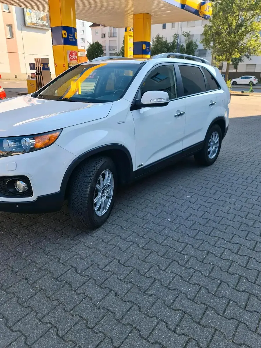 Gebraucht Kia Sorento 192 PS (141 kW) 2010 Weiß SUV