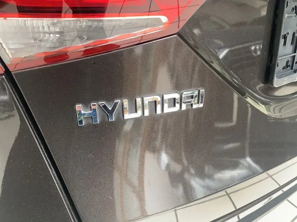 Gebraucht Hyundai i40 141 PS (103 kW) 2017 Braun Limousine