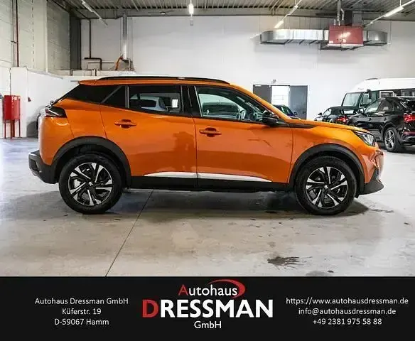 Gebraucht Peugeot 2008 Allure 131 PS (96 kW) 2023 Orange SUV
