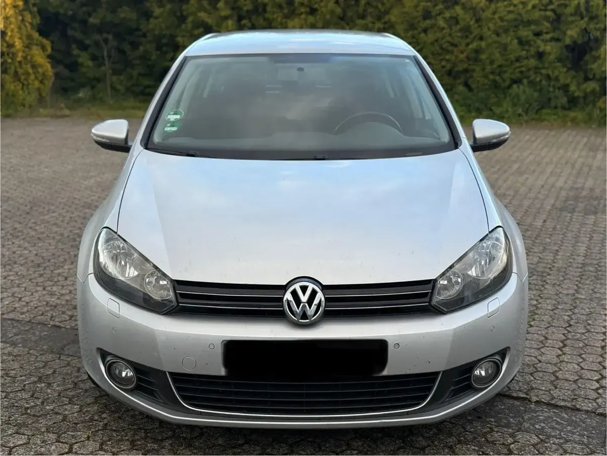 Gebraucht VW Golf VI Highline 122 PS (89 kW) 2009 Silber Kleinwagen