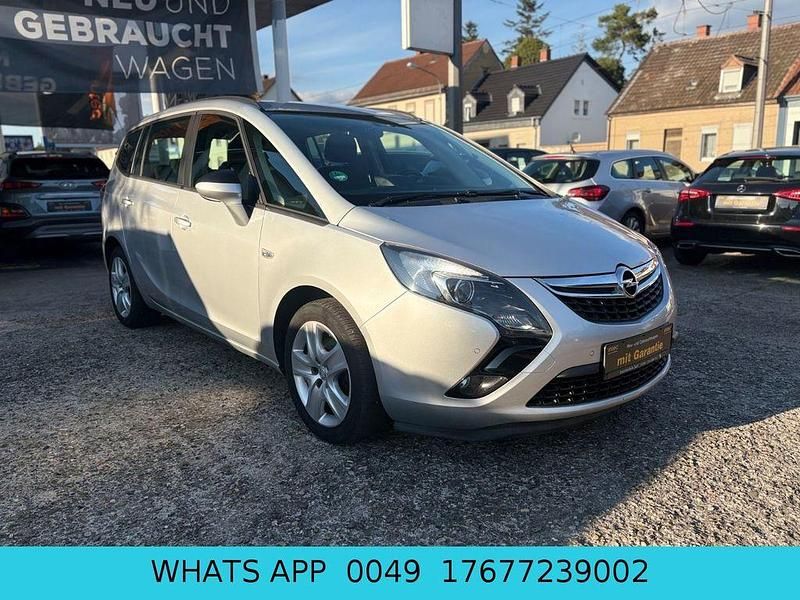 Silber Gebraucht 2016 Opel Zafira Tourer Edition Van / Kleinbus | 6.999 € (Guter Preis) - Bild 1/3