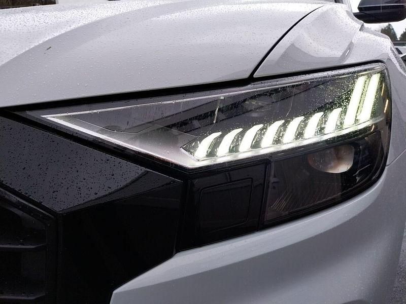 Gebraucht Audi SQ8 Ambiente 507 PS (372 kW) 2021 Individuallackierungen audi exclusive SUV