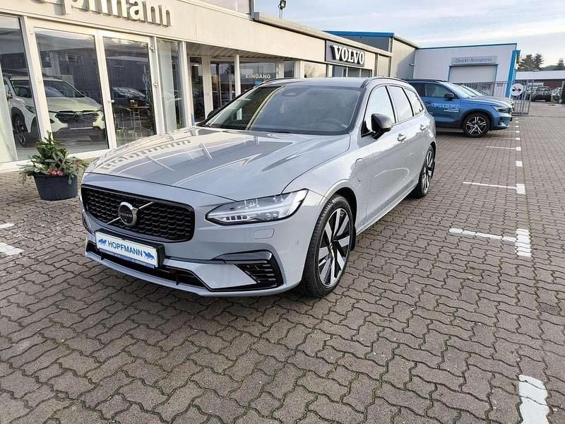 Gebraucht Volvo V90 Plus 257 PS (189 kW) 2024 Vapour grey / metallic Kombi