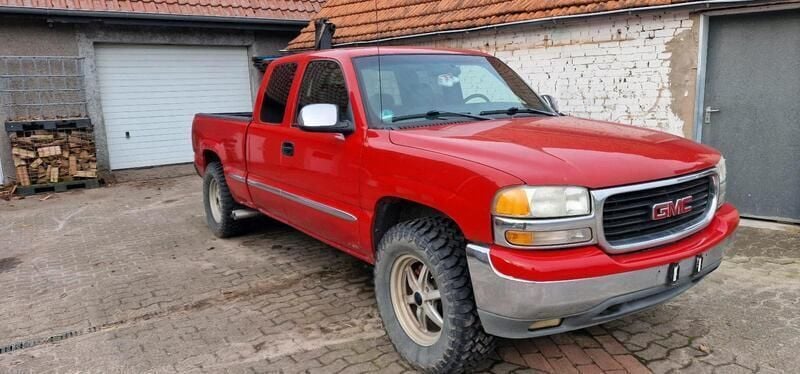 Rot Gebraucht 2001 GMC Sierra Abholung | 9.000 € - Bild 1/4