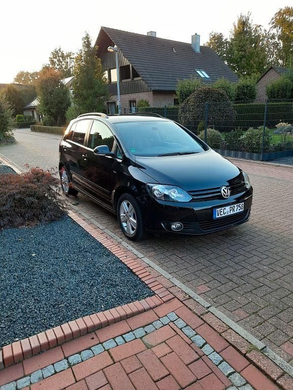 Schwarz Gebraucht 2012 VW Golf Plus Match Van / Kleinbus | 7.950 € (Guter Preis) - Bild 1/4