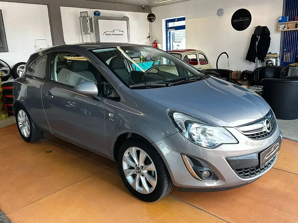 Gebraucht Opel Corsa Active 101 PS (74 kW) 2013 Grau Kleinwagen