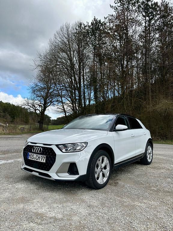 Gebraucht Audi A1 Ambiente 150 PS (110 kW) 2025 Weiß SUV