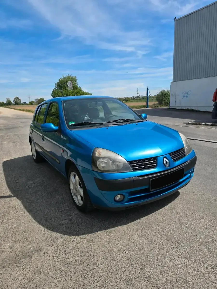 Gebraucht Renault Clio II 75 PS (55 kW) 2001 Blau Kleinwagen