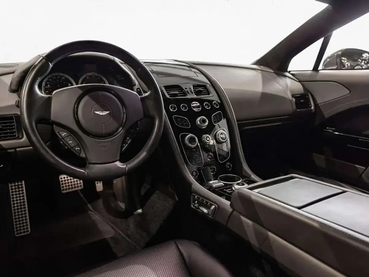 Gebraucht Aston Martin Rapide 560 PS (411 kW) 2016 Silber Coupé