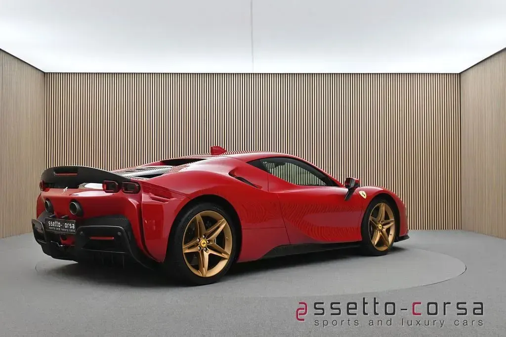 Gebraucht Ferrari SF90 999 PS (734 kW) 2023 Rot
