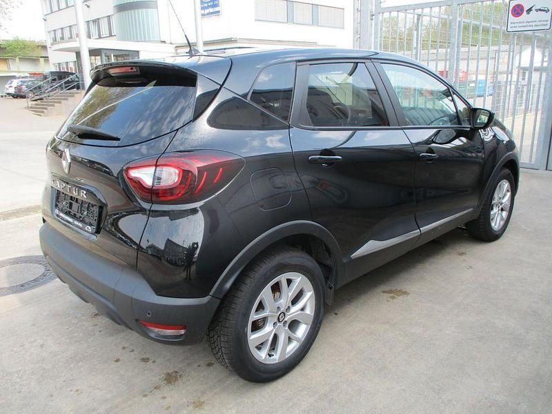 Occasion Renault Captur LIMITED 131 ch (96 kW) 2019 Noir SUV