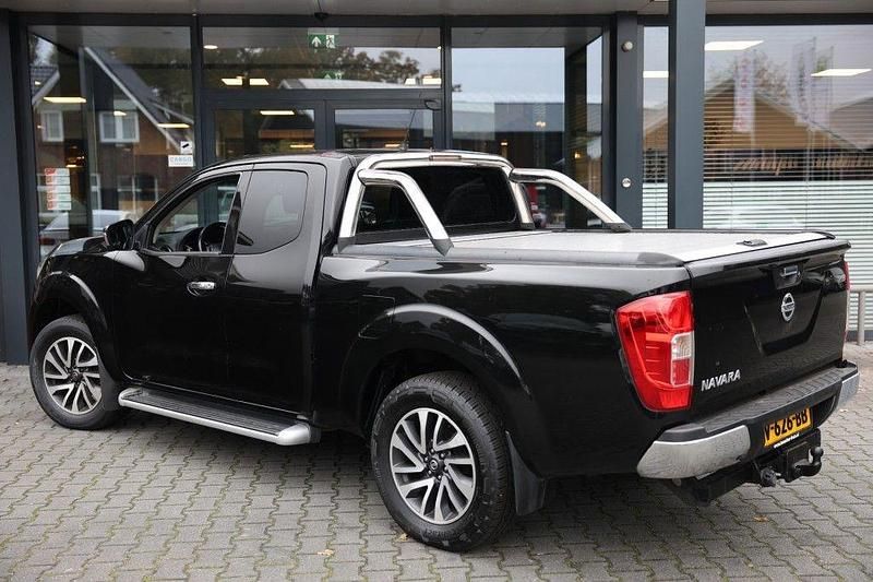 Gebraucht Nissan Navara SE 163 PS (119 kW) 2016 Schwarz Pickup