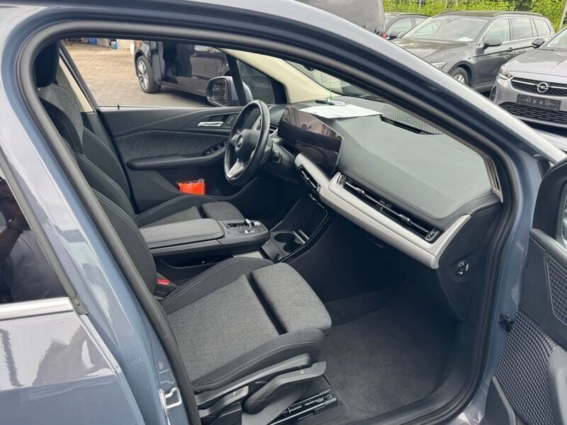 Gebraucht BMW 220 Active Tourer Sport Line 170 PS (125 kW) 2022 Grau Van / Kleinbus