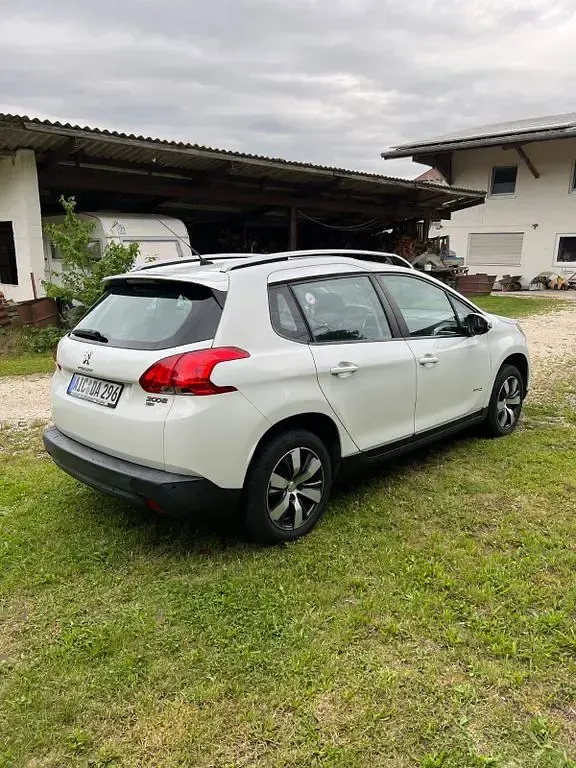 Gebraucht Peugeot 2008 Business-Line 114 PS (83 kW) 2015 Weiß SUV