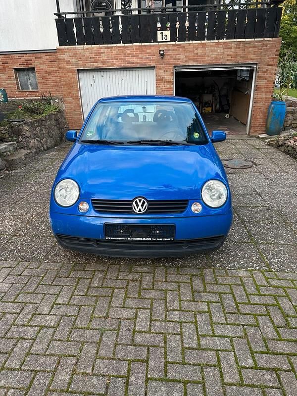 Blau Gebraucht 2000 VW Lupo Kleinwagen | 500 € (Superpreis) - Bild 1/4