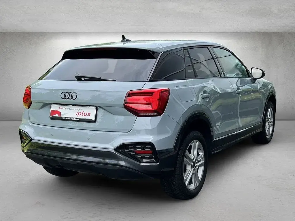 Gebraucht Audi Q2 Advanced Plus 150 PS (110 kW) 2024 Grau SUV