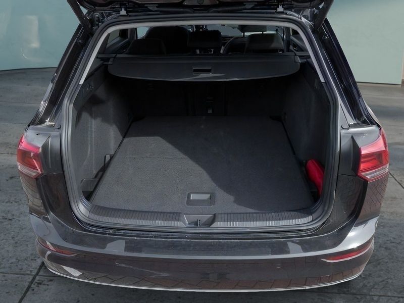 Gebraucht VW Golf VIII Move 150 PS (110 kW) 2023 Schwarz Kombi