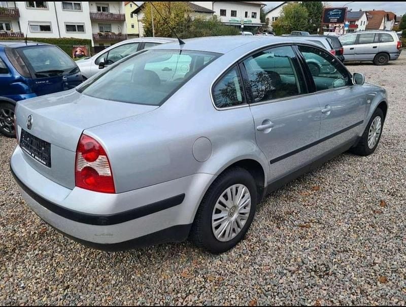 Gebraucht VW Passat 102 PS (75 kW) 2001 Silber Limousine