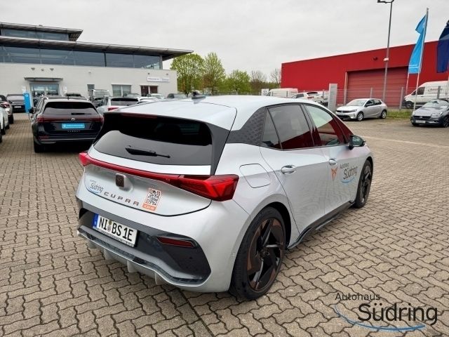 Gebraucht Cupra Born 169 kW (231 PS) 2024 Geysirsilber Kleinwagen