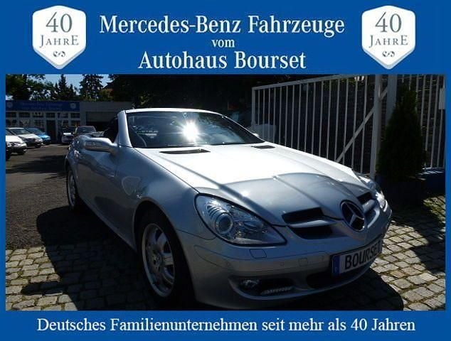 Silber Gebraucht 2006 Mercedes SLK200 Cabrio | 12.900 € (Fairer Preis) - Bild 1/4