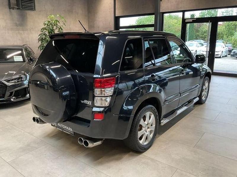Gebraucht Suzuki Grand Vitara Club 129 PS (94 kW) 2006 Schwarz Limousine