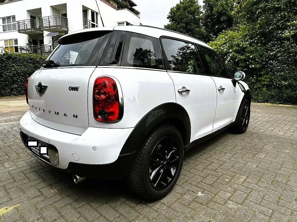 Gebraucht Mini ONE 98 PS (72 kW) 2015 Weiß Kleinwagen
