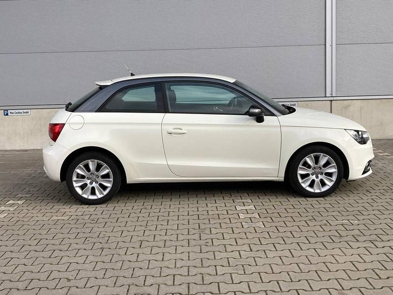 Gebraucht Audi A1 86 PS (63 kW) 2010 Weiß Kleinwagen