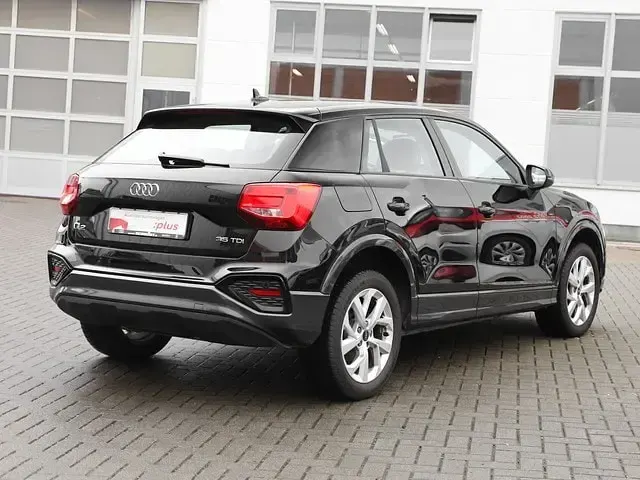 Gebraucht Audi Q2 Advanced 150 PS (110 kW) 2025 Mythosschwarz metallic SUV
