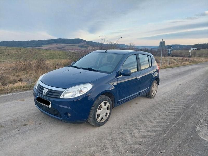 Blau Gebraucht 2009 Dacia Sandero Lauréate Limousine | 1.250 € (Guter Preis) - Bild 1/4