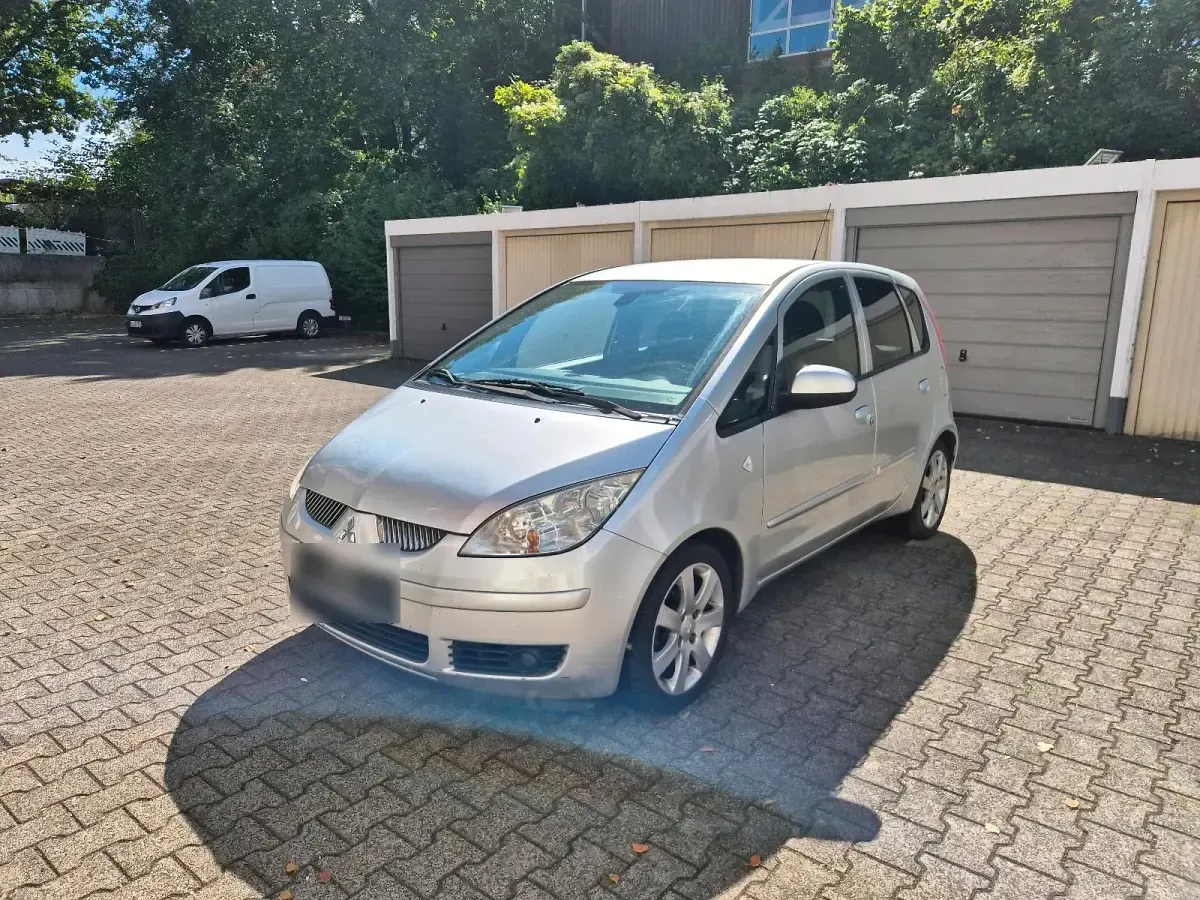 Gebraucht Mitsubishi Colt 95 PS (69 kW) 2006 Silber Kleinwagen
